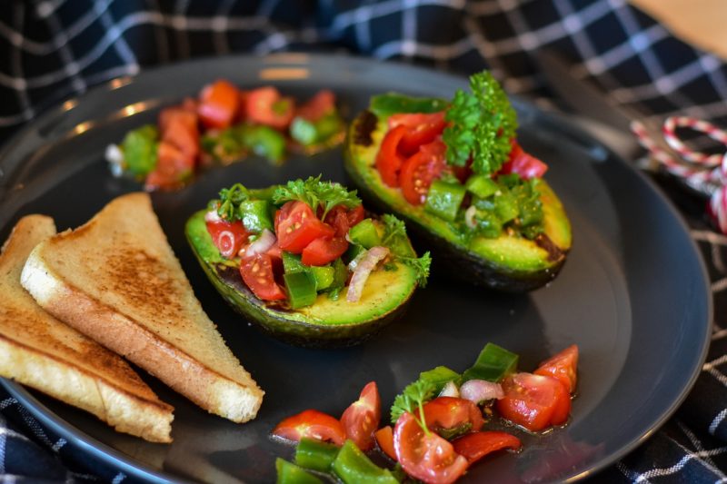 Avocado Tomatoes Vegetables - RitaE / Pixabay