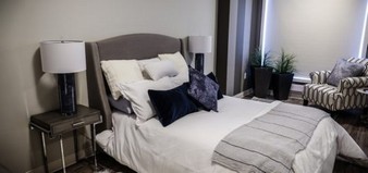 Bedroom Bed Pillows Lamp