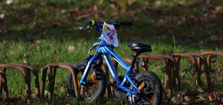 Bike Child S Bike Wheel Cycling  - schauhi / Pixabay