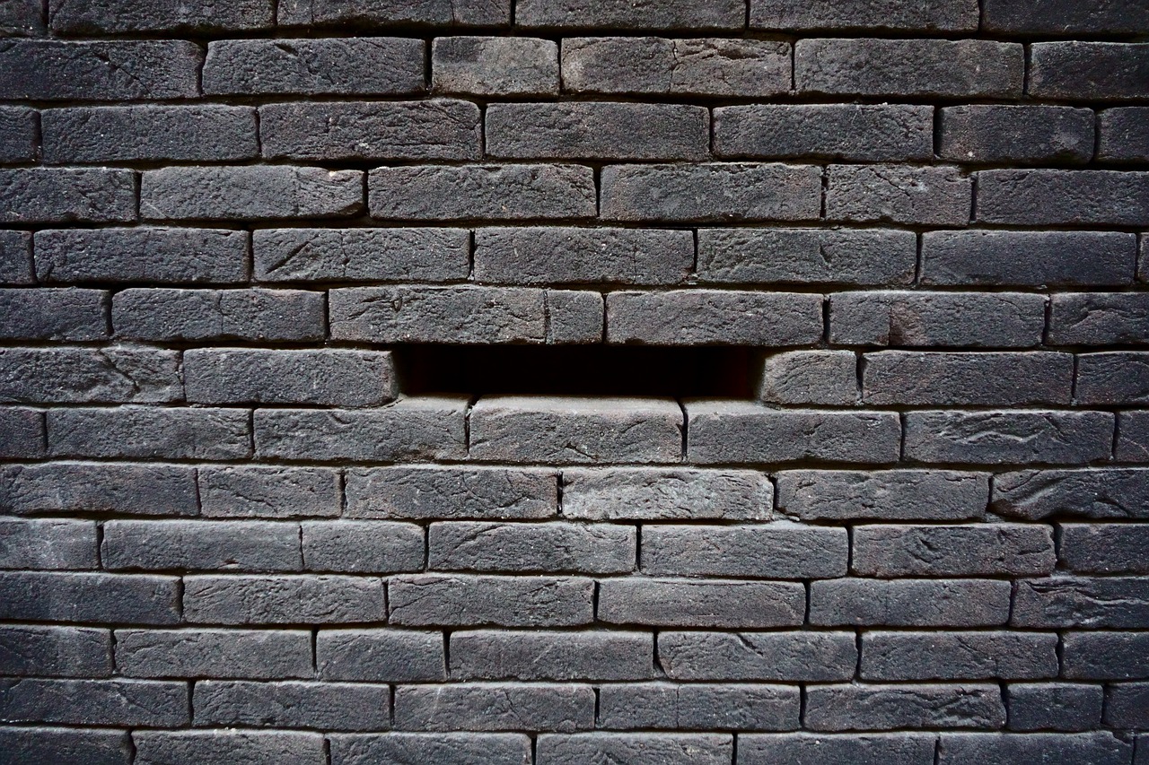 Brick Wall Brickwork Wall Texture - Janvanbizar / Pixabay