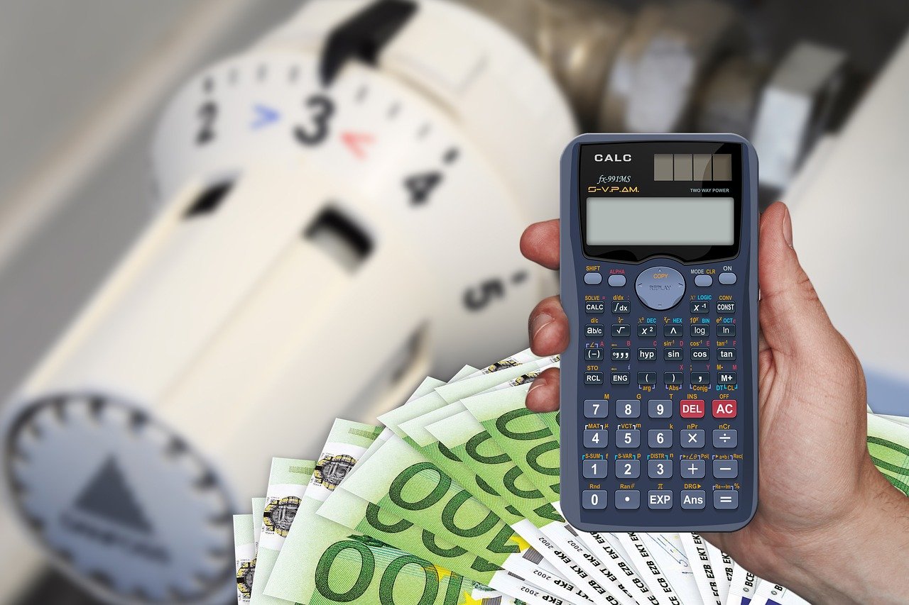 Cost Calculator Euro Dollar Money - geralt / Pixabay