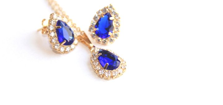 Diamond Pendant Jewelry Luxury  - anarosadebastiani / Pixabay