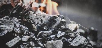 Fire Flame Wood Burn Heat Hot  - Alexas_Fotos / Pixabay