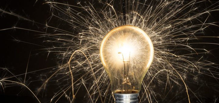 Light Bulb Fire Storm Burn Radio  - wallner / Pixabay