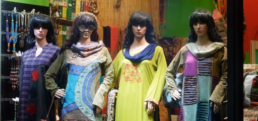 Mannequins Fashion Clothes  - icsilviu / Pixabay