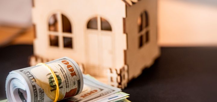 Money Cash Banknotes Investment  - VisionPics / Pixabay