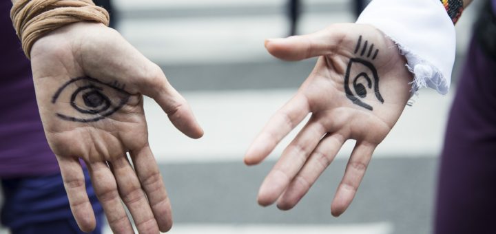 Palms Eyes Tattoo Ink Henna Hands  - smg_foto / Pixabay