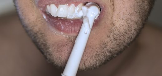 Teeth Tooth Clean Dentist Dental  - Shaun_F / Pixabay