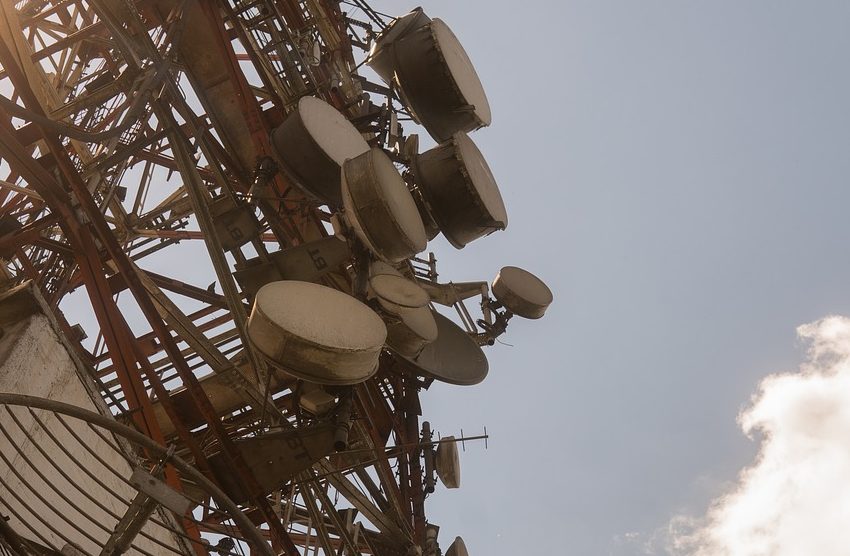 Tower Radio Antenna - JacksonDavid / Pixabay
