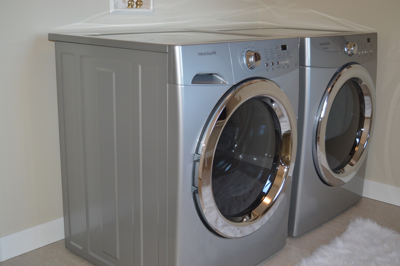 Washing Machine Dryer Appliances - ErikaWittlieb / Pixabay