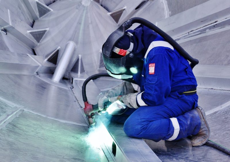 Welder Expert Zinc Welding - muliahusein0870 / Pixabay