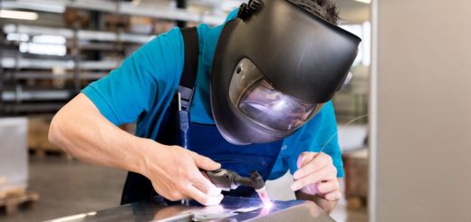 Welding Work Helmet  - greenlightvision_ch / Pixabay
