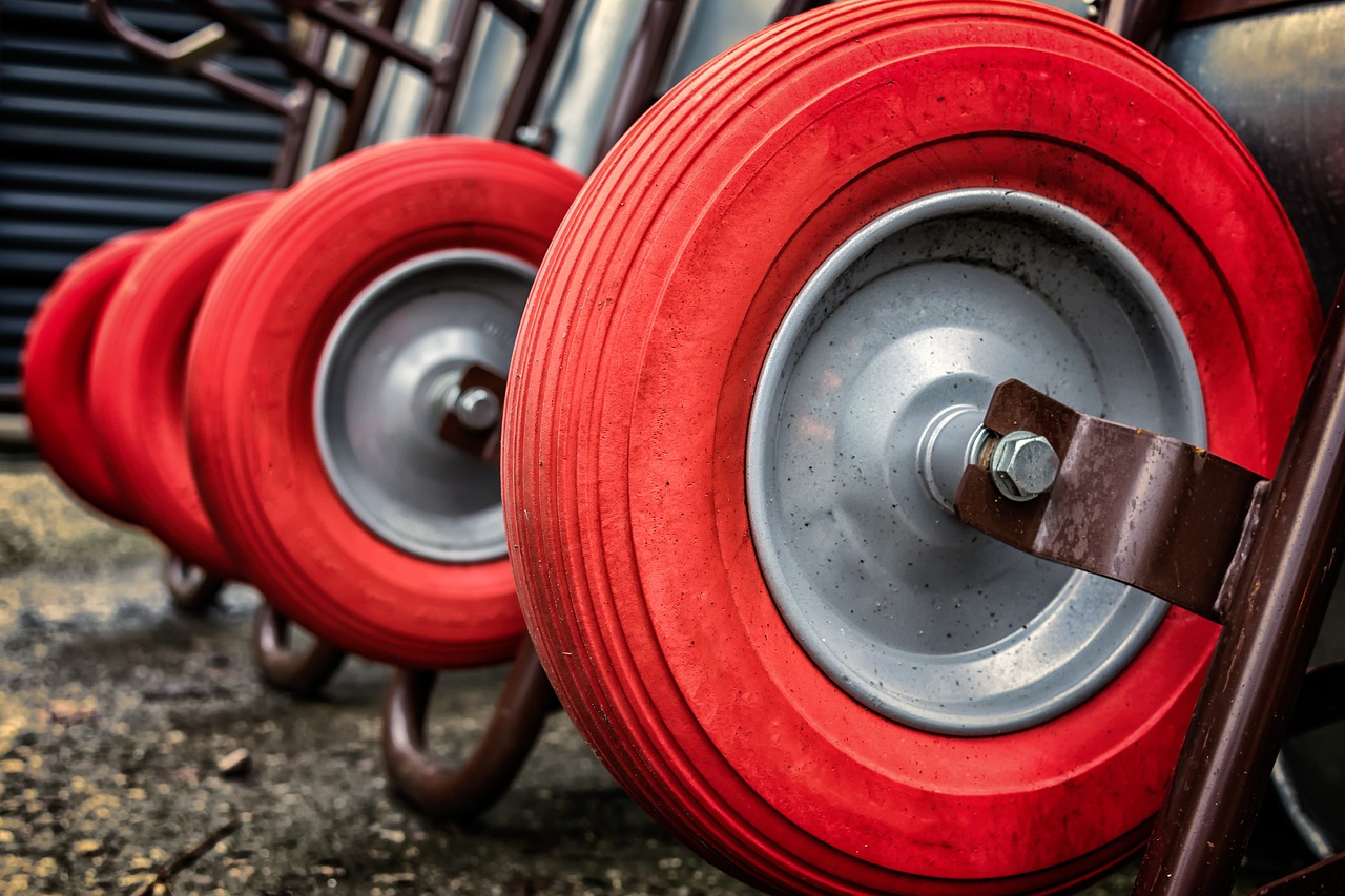 Wheelbarrow Cart Wheel Red Round - Tama66 / Pixabay
