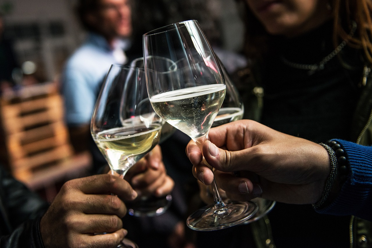 Wine Toast Friends Glasses Cheers - robyrad / Pixabay